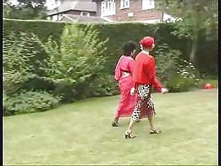 ភាពសិចក្រុម shemale។។។សិចក្មេងស្រីយ៉ាងស្រស់ស្អា cums